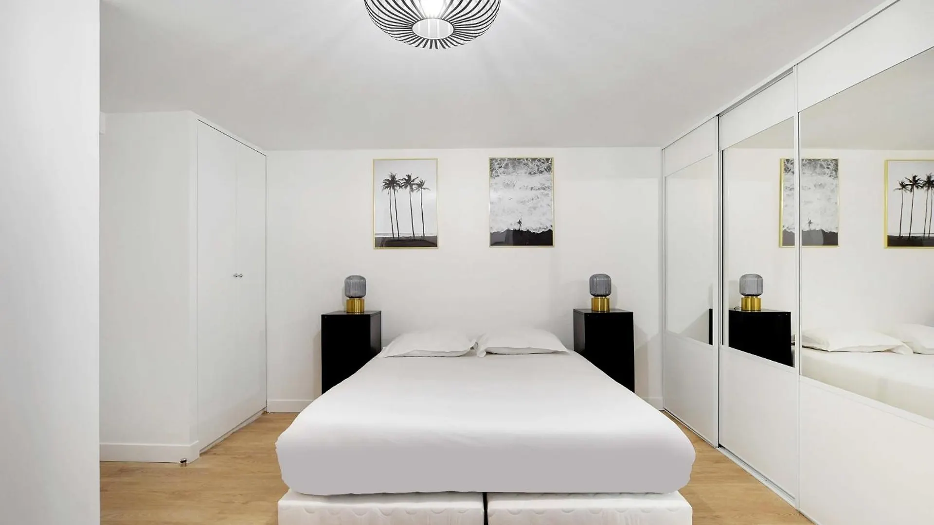 Cmg - Residence Operagrands Magasins Paris France
