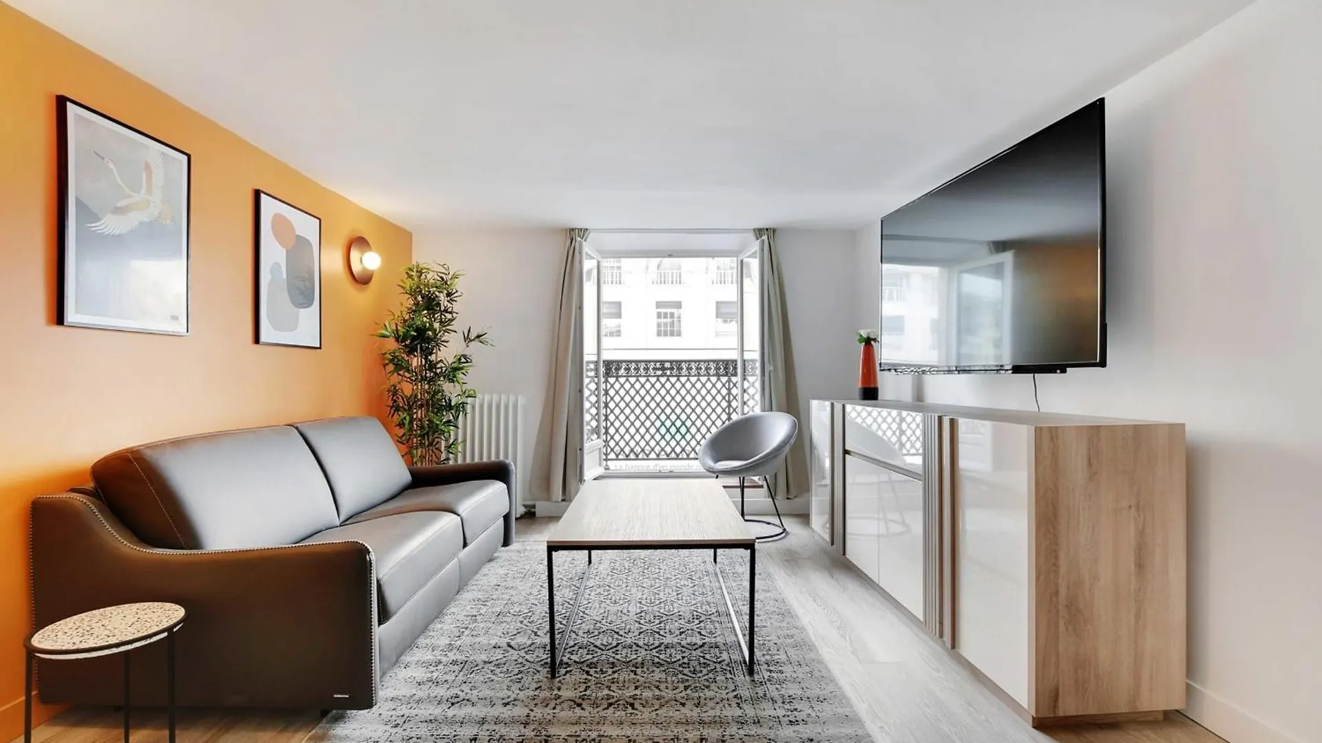 Cmg - Residence Operagrands Magasins Paris France