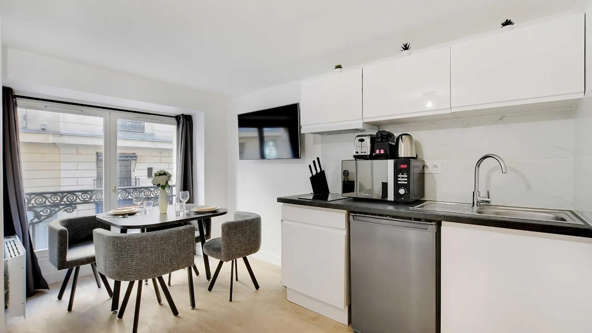 Cmg - Residence Operagrands Magasins Paris Daire